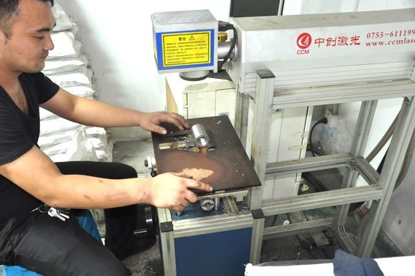 固力士直螺紋套筒生產車間